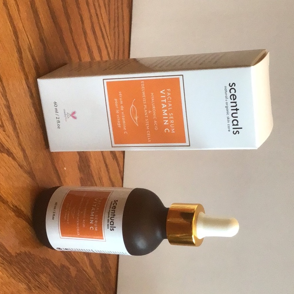Vitamin C hyaluronic acid & Edelweiss plant stem cells facial serum